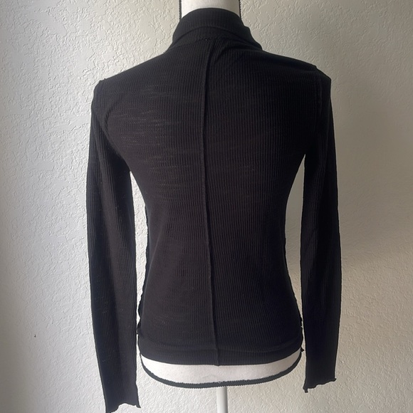 Free people black turtle Henley top XS extra small - Picture 3 of 8